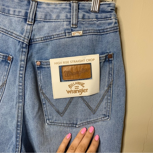 NWT Wrangler x Billabong Bell Bottom Flare Straight Crop Patchwork Jeans Size 28 - Picture 10 of 11